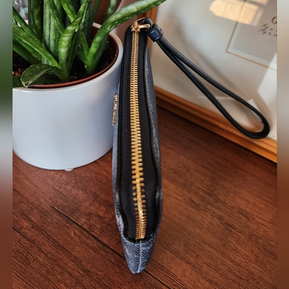 COACH Corner Zip Wristlet With Horse And Carriage Dot Print COLOR:Gold/Denim - Picture 7 of 9